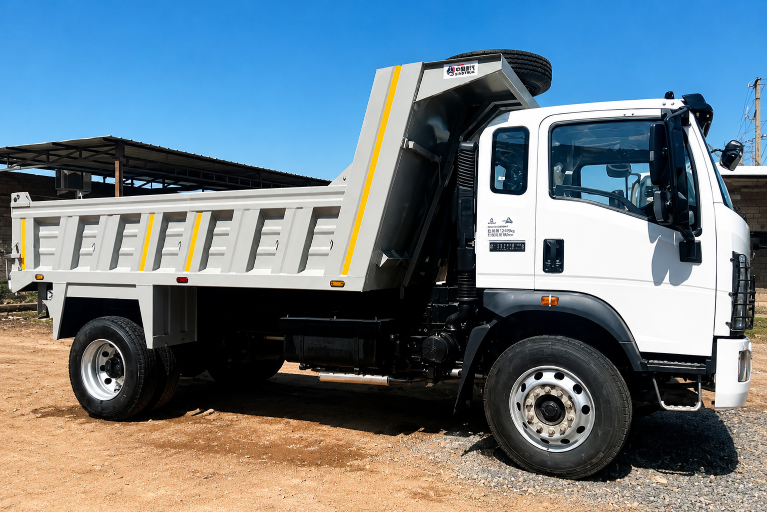Image of s SINOTRUCK HOWO 12 Tonnes