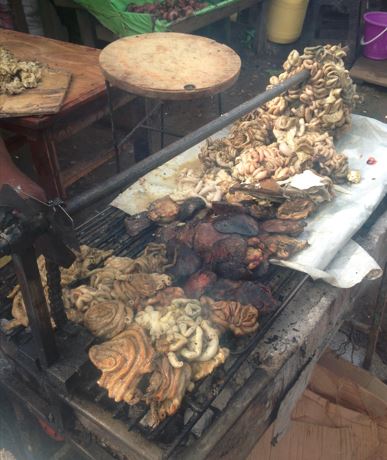 Nyama Choma ya Matumbo in Kenya: Why Drivers, Fundis, and Hustlers Love This Affordable Roadside Meal
