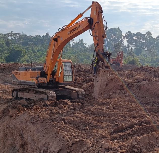 Heavy Equipment Hire Rates in Kenya (2026): Excavator, Crane, Grader, Forklift & Backhoe Prices