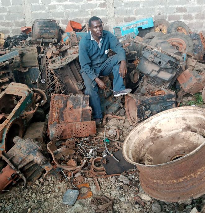 Excavator Service Engineer Jobs in Africa (2026): Skills, Salary & Career Opportunities