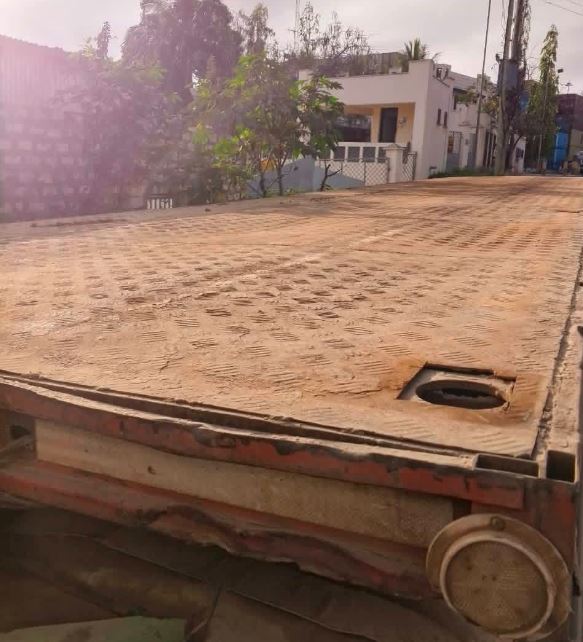 SUPER SINGLE Flatbed Trailer ZG photo