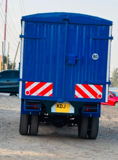Isuzu NMR Covered Body Truck for Sale in Kenya (2022) – Clean 5-Tonner KES 3.19M photo