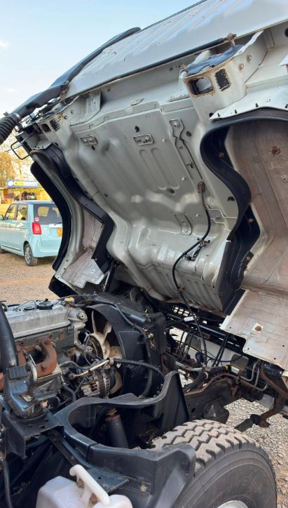 Mitsubishi Canter FE84 Closed Body Truck for Sale in Kenya (2020) – 4 Ton KES 2.69M photo