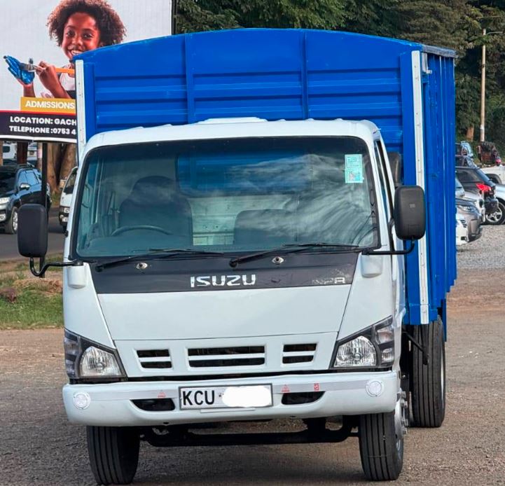Isuzu NPR Covered Body Truck for Sale in Kenya (2019) – Clean Diesel KES Best Deal photo
