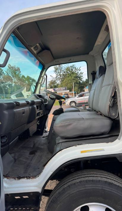 Isuzu NPR Covered Body Truck for Sale in Kenya (2019) – Clean Diesel KES Best Deal photo