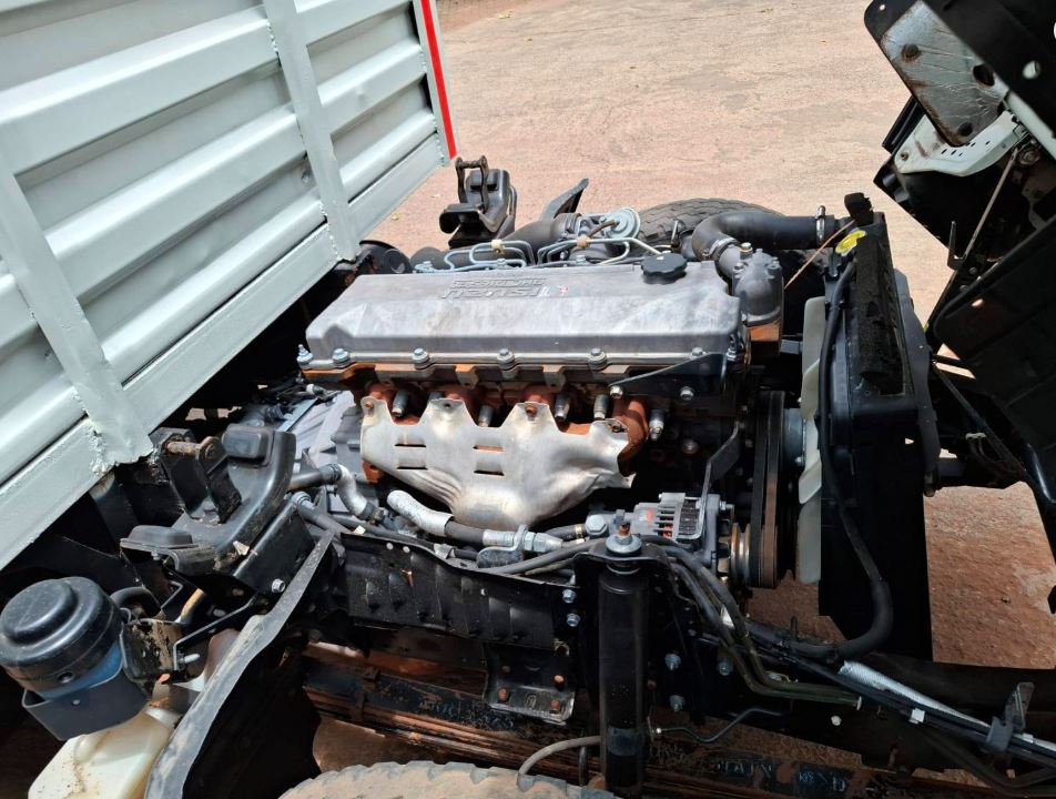 Isuzu NKR Truck for Sale in Kenya (2019) – Locally Assembled Clean KES Best Deal photo