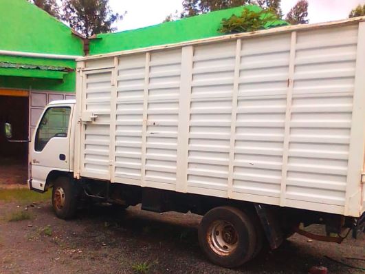 Isuzu NKR Truck for Sale in Kenya (2017) – Clean Diesel KES 1.65M photo
