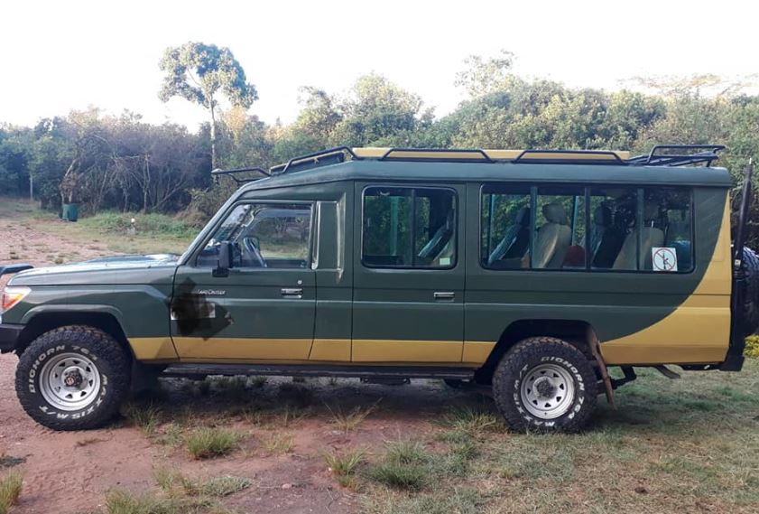 Safari Van Hire in Kenya – Land Cruiser 7-Seater (From KSh 30,000/Day) photo
