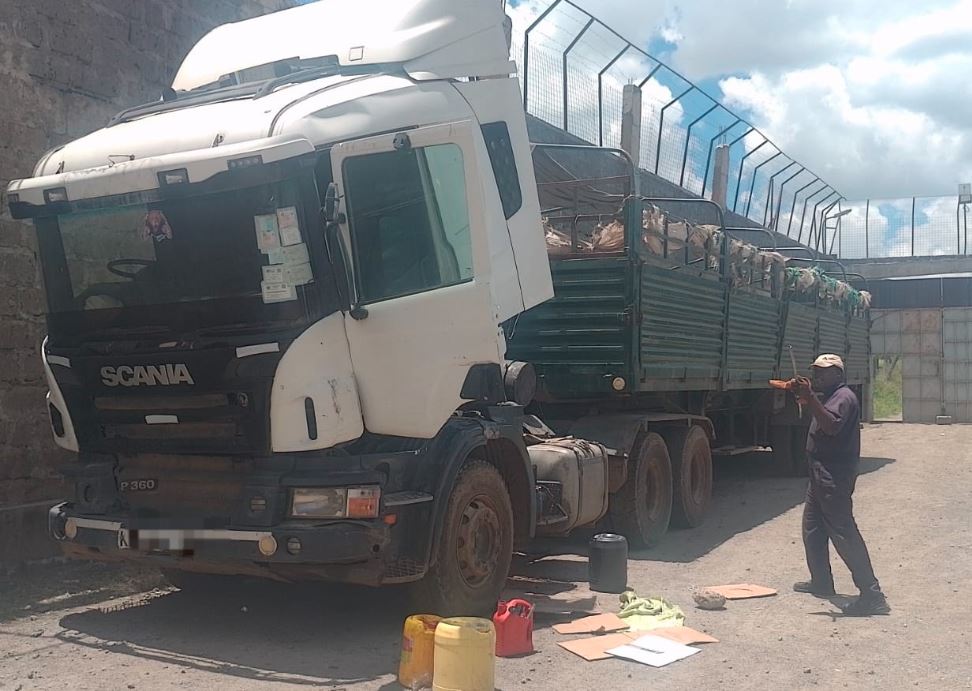 Scania P360 Truck & Trailer for Sale in Kenya – 360HP Double Diff | KSh 4.1M photo