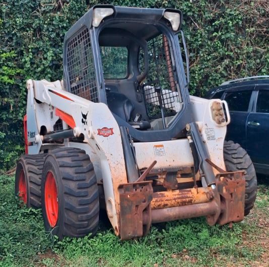 Skid Steer Loader (Bobcat) for Sale in Kenya – Heavy Duty Diesel | KSh 1.2M