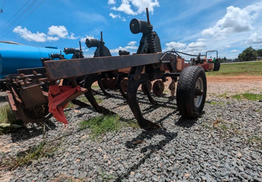 Santa Isabella Chisel Plough for Sale in Kenya – 130HP+ Heavy Duty Deep Tillage Plough @ KSh 3.5M (Eldoret) photo