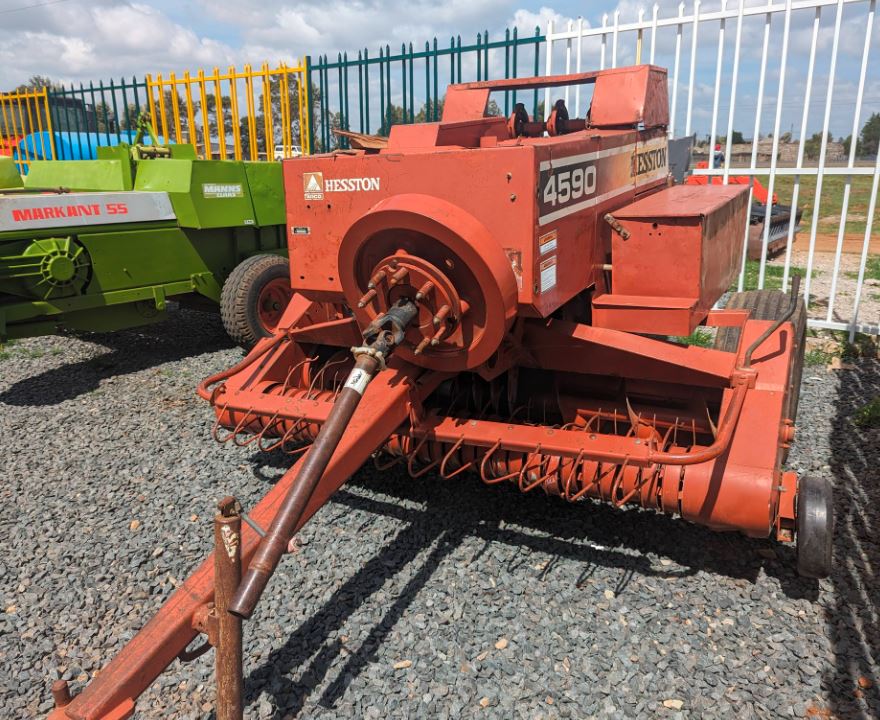 Hesston 4590 Baler for Sale in Kenya – Heavy Duty Hay Baler @ KSh 1.2M (Eldoret)