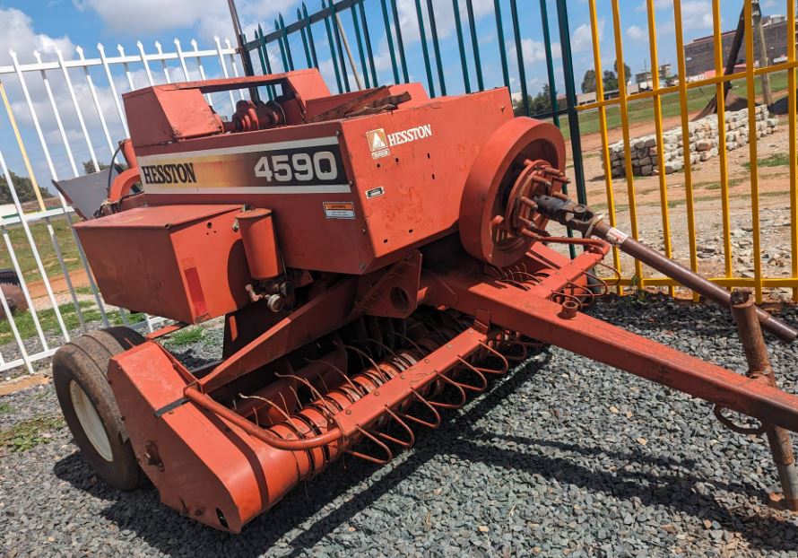 Hesston 4590 Baler for Sale in Kenya – Heavy Duty Hay Baler @ KSh 1.2M (Eldoret) photo