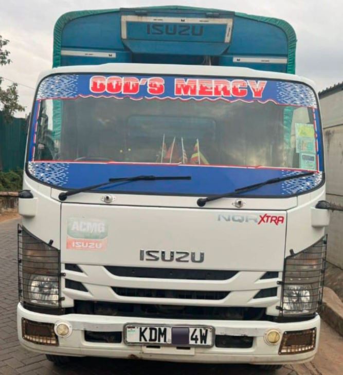 Isuzu NQR Extra 2023 for Sale in Kenya – Clean Open Body Truck at KES 3.8M photo