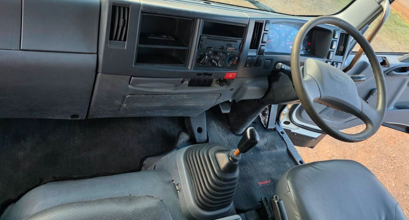 2022 Isuzu FVR 90 for Sale in Kenya – Low Mileage, Clean KDK High Sided Truck photo