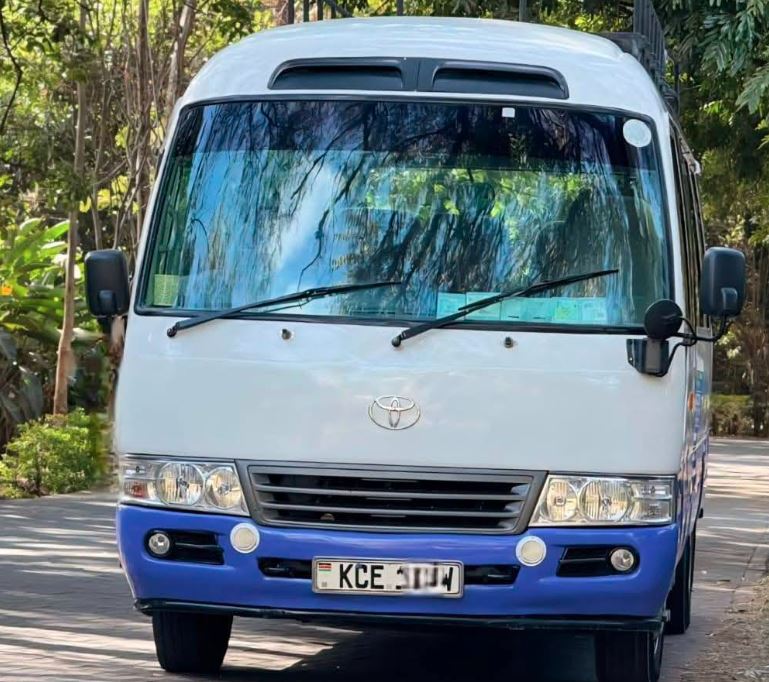 Toyota Coaster Bus 28 Seater (2008) for Sale in Kenya – Automatic Long Chassis KES 3.85M