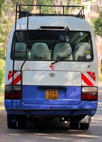 Toyota Coaster Bus 28 Seater (2008) for Sale in Kenya – Automatic Long Chassis KES 3.85M photo