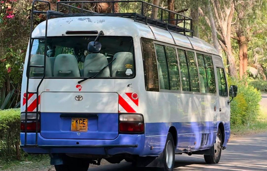 Toyota Coaster Bus 28 Seater (2008) for Sale in Kenya – Automatic Long Chassis KES 3.85M photo