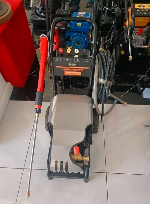 HISAKI 2700psi CARWASH MACHINE photo