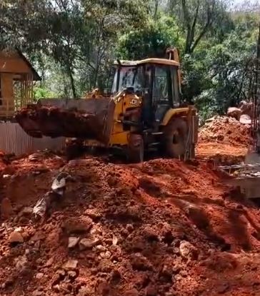 JCB Backhoe Loader for Hire in Thika | Excavator Hire Kenya KES 5,500/Hour