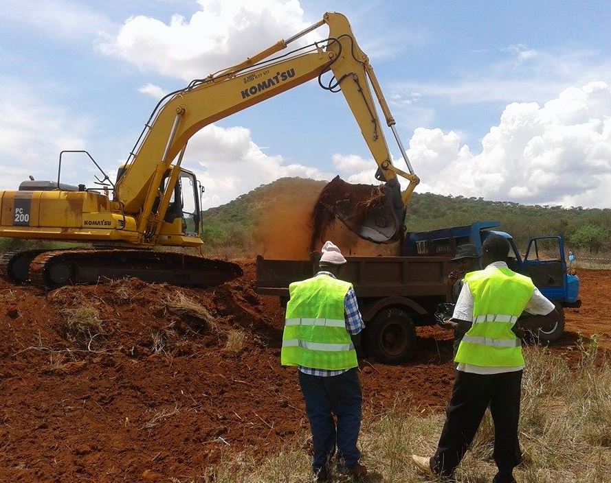 Excavator Hire in Nairobi – Komatsu PC200 Excavator Rental (KES 4,500/Hour)