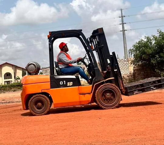 Forklift for Hire in Kenya – 1 Ton to 25 Ton Capacity