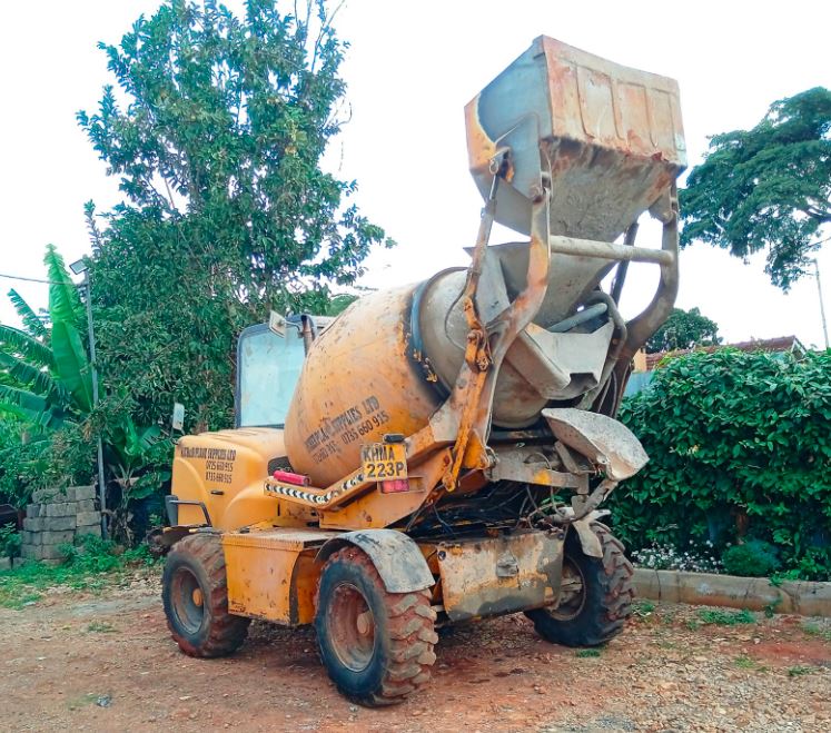 Self-Loading Concrete Mixer for Hire in Kenya photo