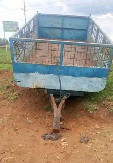 Tractor Tipping Trailer for Sale photo