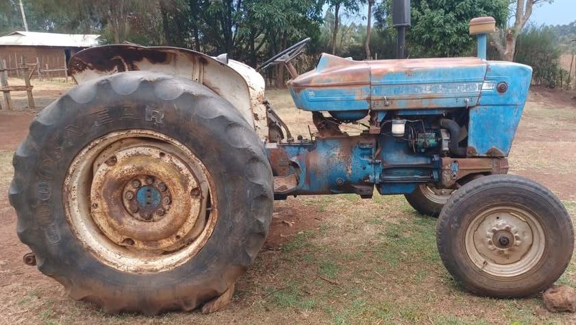 Ford 400 Tractor for Sale in Eldoret – 3 Cylinder Diesel Farm Tractor photo