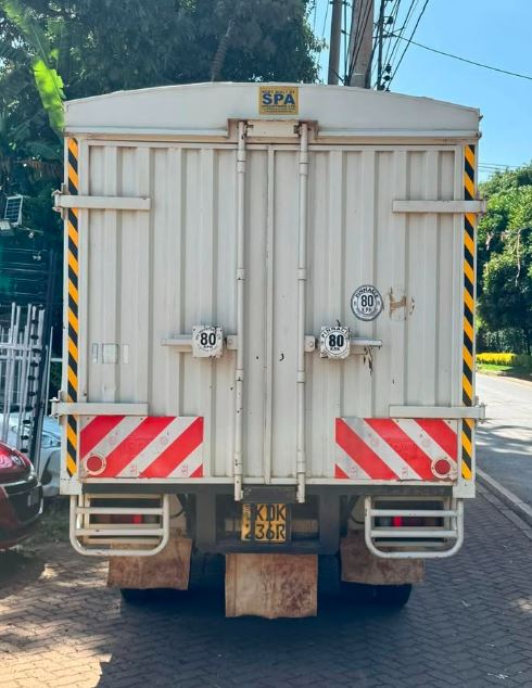 Isuzu NMR 2022 Price in Kenya – Clean Truck (KSh 3.35M) photo