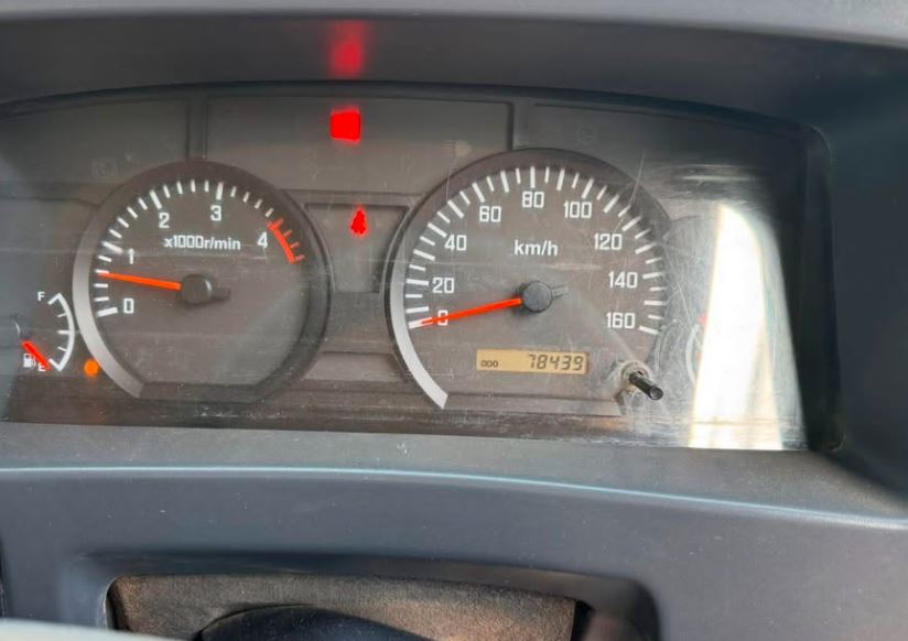 Isuzu NMR 2022 Price in Kenya – Clean Truck (KSh 3.35M) photo