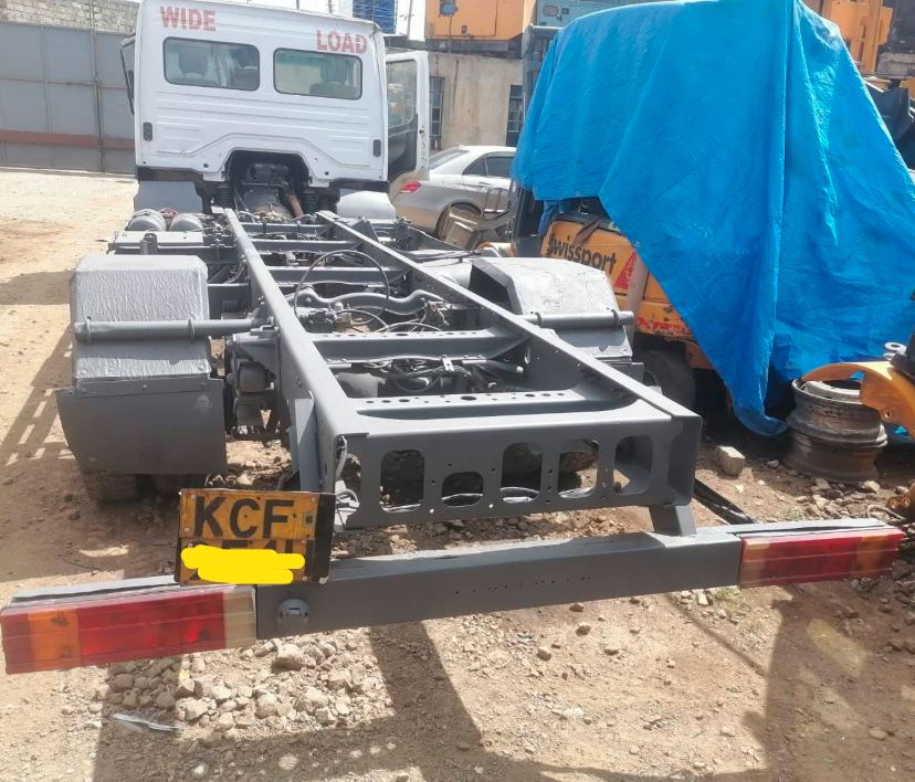 Mercedes ATEGO photo