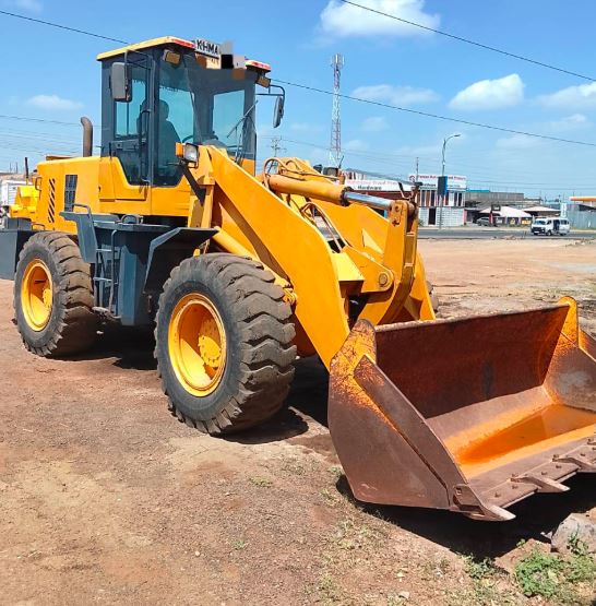 5 Ton Wheel Loader for Sale in Kenya (2018) – Shovel Loader, 6000 Hours | Quick Sale Ksh 2.5M photo