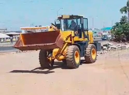 5 Ton Wheel Loader for Sale in Kenya (2018) – Shovel Loader, 6000 Hours | Quick Sale Ksh 2.5M photo