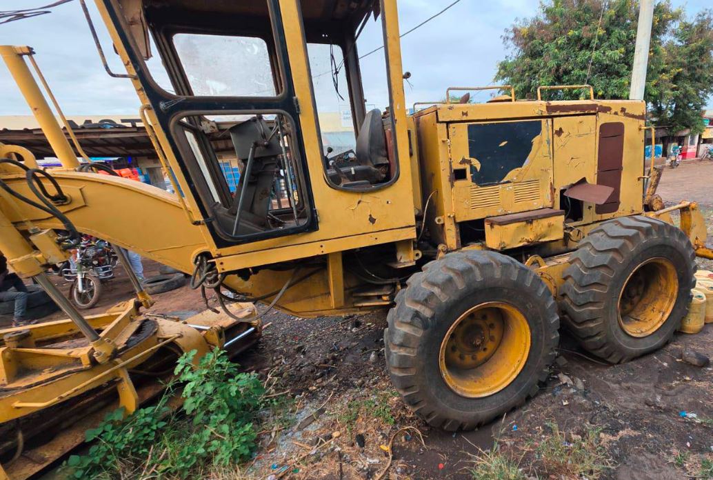 CAT Motor Grader for Sale in Kenya – Reliable Road Grader Ksh 4.6M | Ready to Work photo