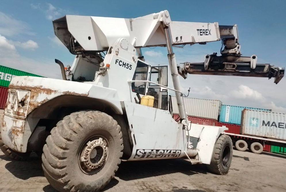 Terex Reach Stacker 55 Ton for Sale in Kenya – Container Handler Ksh 9M | Heavy Duty Loader photo