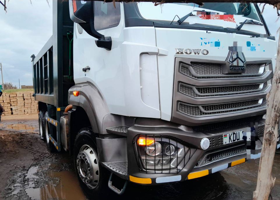 HOWO Tipper Truck for Sale in Kenya – Heavy Duty Dump Truck Ksh 6.6M | Ready for Work photo