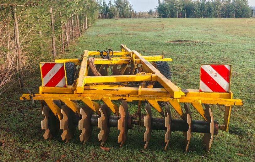 Heavy Duty Disc Harrow for Sale in Kenya – Tractor-Mounted Tillage Equipment (KES 350,000)