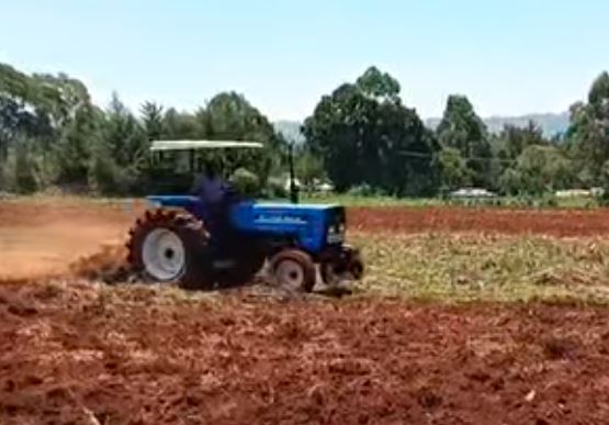 New Holland 80-66 Tractor for Sale in Kenya – Reliable 80HP Farm Tractor (KES 1.3M Negotiable)