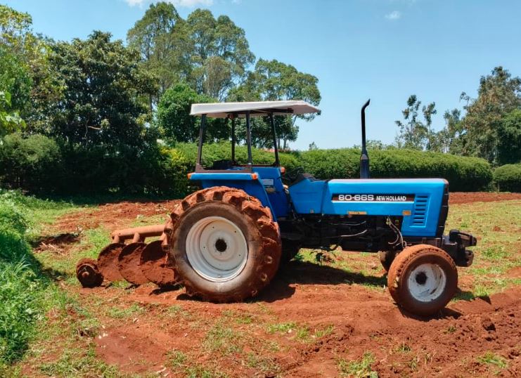 New Holland 80-66 Tractor for Sale in Kenya – Reliable 80HP Farm Tractor (KES 1.3M Negotiable) photo