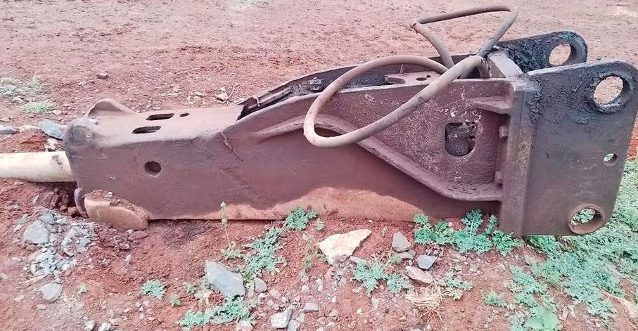 30 Ton Excavator Hydraulic Breaker for Sale in Kenya – Heavy Duty Rock Breaker Attachment Nairobi in Nairobi