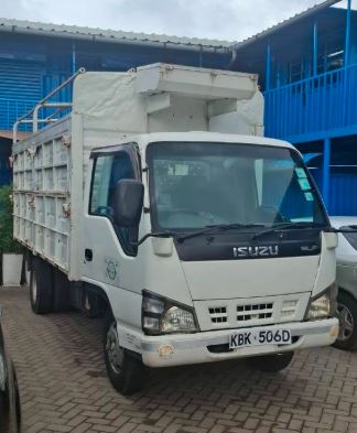 Isuzu ELF NKR 4.3 (2009) for Sale in Kenya – Ready to Work | KSh 1.25M photo