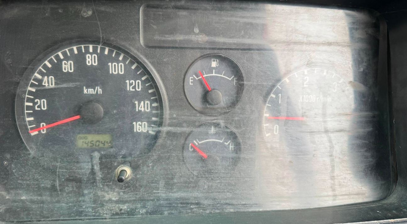 Isuzu ELF NKR 2012 Cover Body Truck for Sale in Kenya – 5 Ton, Clean & Fuel Efficient | KSh 1.65M photo