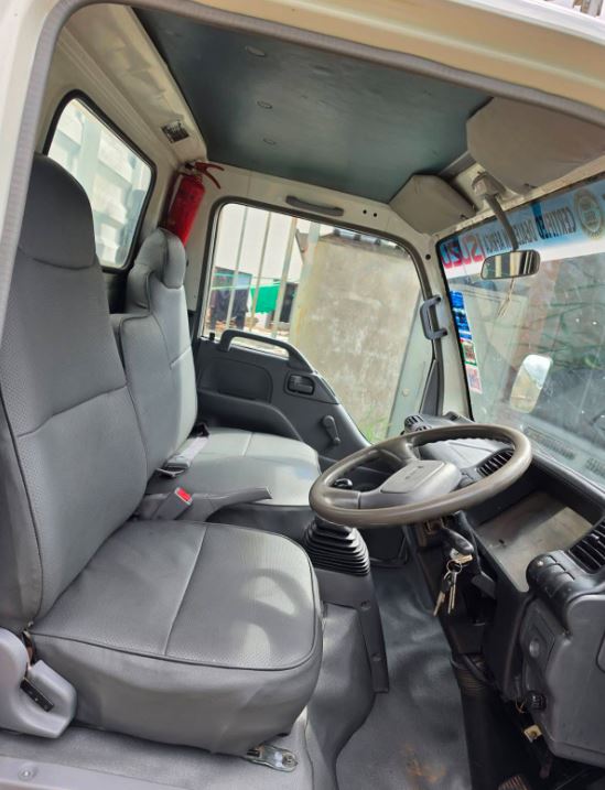 Isuzu ELF NKR 2021 Truck for Sale in Kenya – 4300cc Diesel, Well Maintained | KSh 2.8M photo