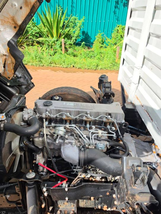 Isuzu ELF NKR 2021 Truck for Sale in Kenya – 4300cc Diesel, Well Maintained | KSh 2.8M photo