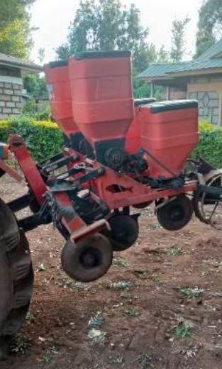 CASE JX 55 4 Wheel Drive Plus Baldan two row planter photo