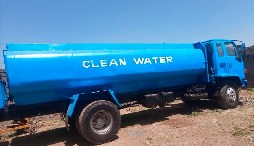 1998 UD Water Bowser Truck for Sale in Ruiru – Water Tanker | KES 1.2M photo