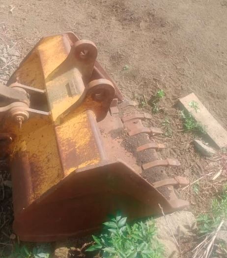 Backhoe bucket photo