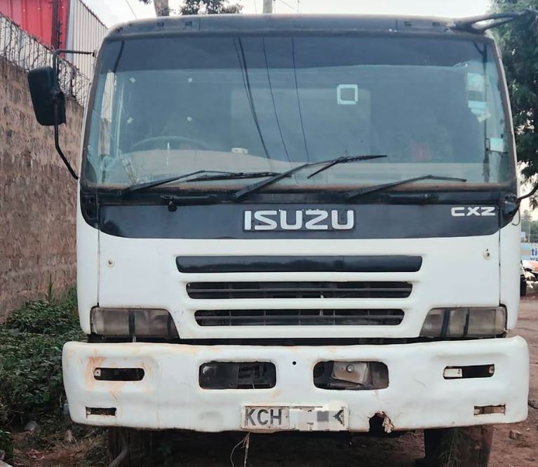 ISUZU CXZ photo