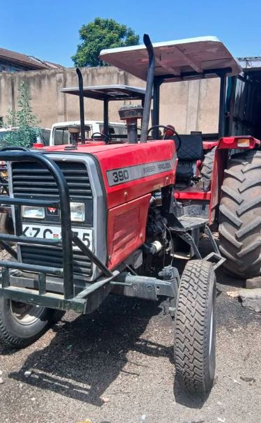2 Wheel Drive Massey Ferguson 390 photo